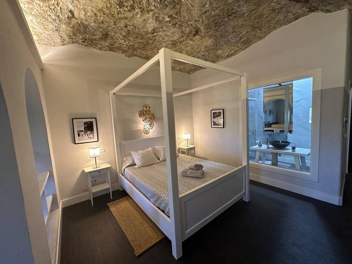 Værelse for 2 personer med have in Setenil de las Bodegas, White Villages