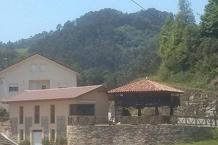 Gîte pour 3 personnes, avec Terrasse et Jardin