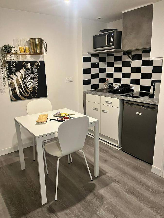Appartement entier, Appartement jacuzzi Gold&Night in Verneuil-sur-Avre, Région d'Évreux