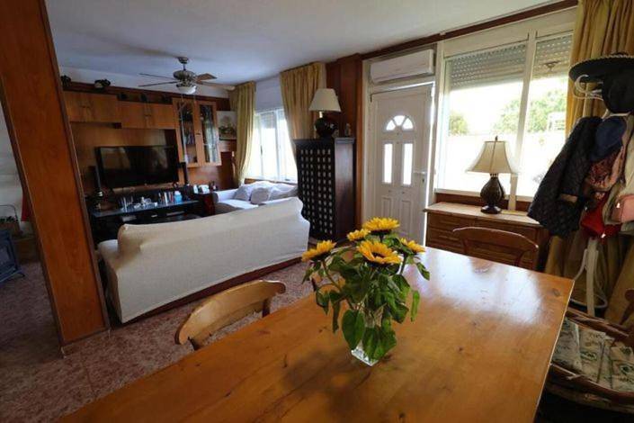 Maison d’hôte pour 6 personnes, avec Terrasse ainsi que Jardin et Piscine à Chersónissos - 3