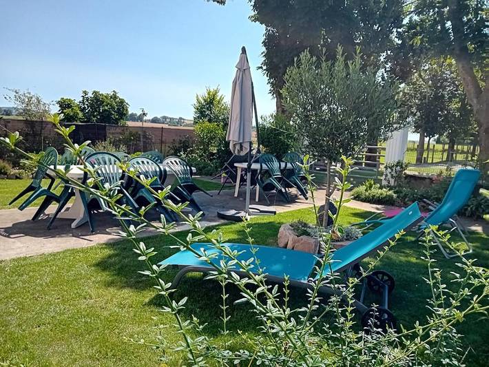 Location de vacances pour 12 personnes, avec jardin, adapté aux familles à Saint-Jean-de-Marcel - 2