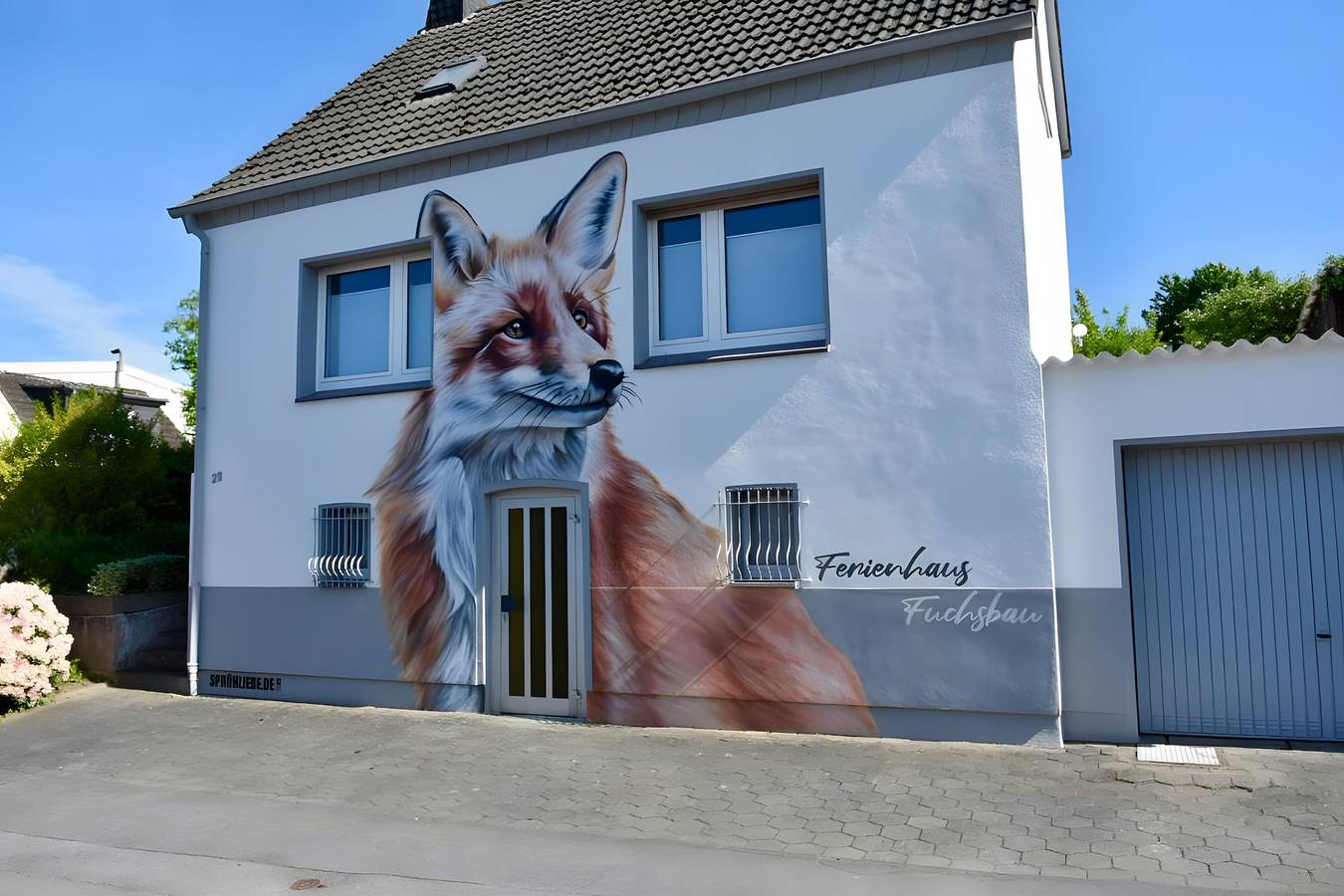 Casa de vacaciones 'Fuchsbau Voßwinkel' con terraza privada, jardín propio y wifi in Arnsberg, Hochsauerlandkreis