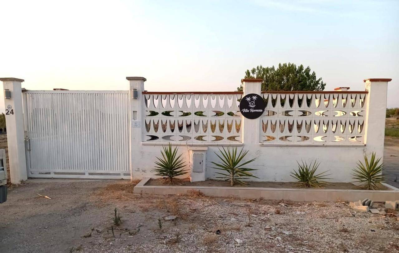 Villa Hermosa Beach in Trinitapoli, Barletta-Andria-Trani