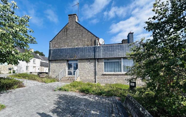 Location de vacances pour 8 personnes, avec terrasse, animaux acceptés à Saint-Congard