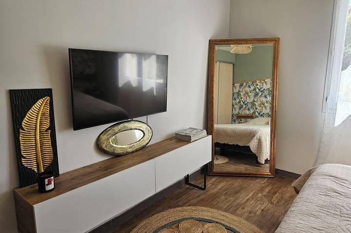 Location de vacances pour 6 personnes, avec piscine à Villetelle - 4