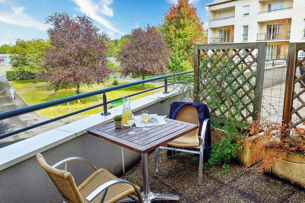 Entire apartment, Les Rives du Cher à Montluçon Appartement T2 in Montluçon, Montluçon region