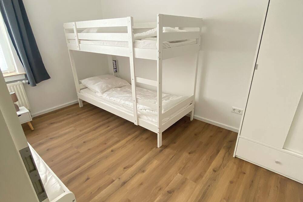 Familienfreundlich mit Garten & Privaten Parkplatz Monteure & Gruppen geeignet in Oldenburg, Niedersachsen