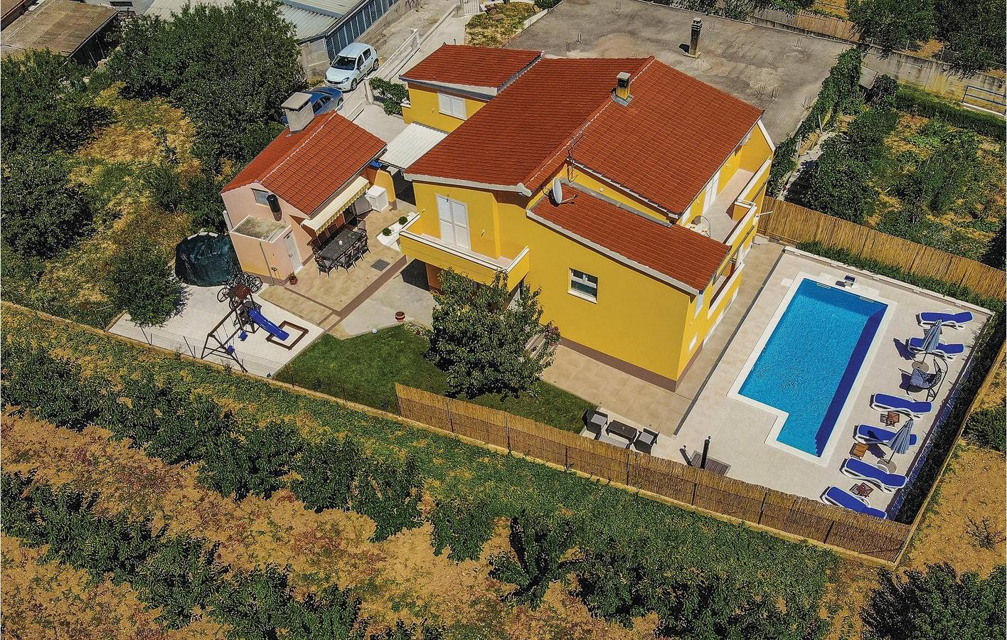 Ferienhaus für 12 Personen mit Pool in Kastel Luksic, Kaštela