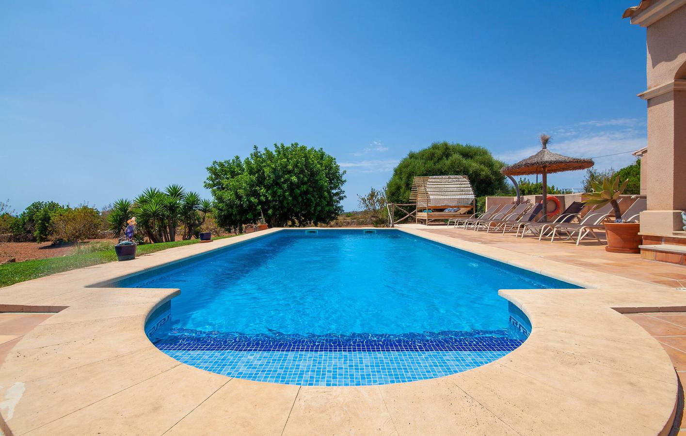 Appartement vue mer avec piscine et terrasse près de s'Horta in Cala d'Or, Santanyí