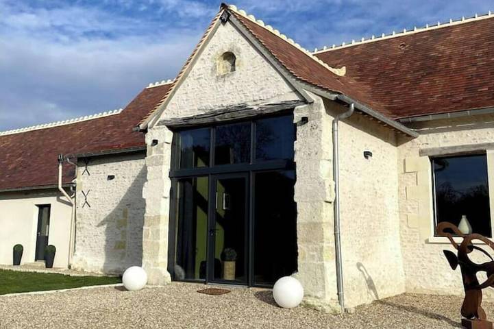 Location de vacances pour 15 personnes, avec Terrasse et Jardin à Genillé