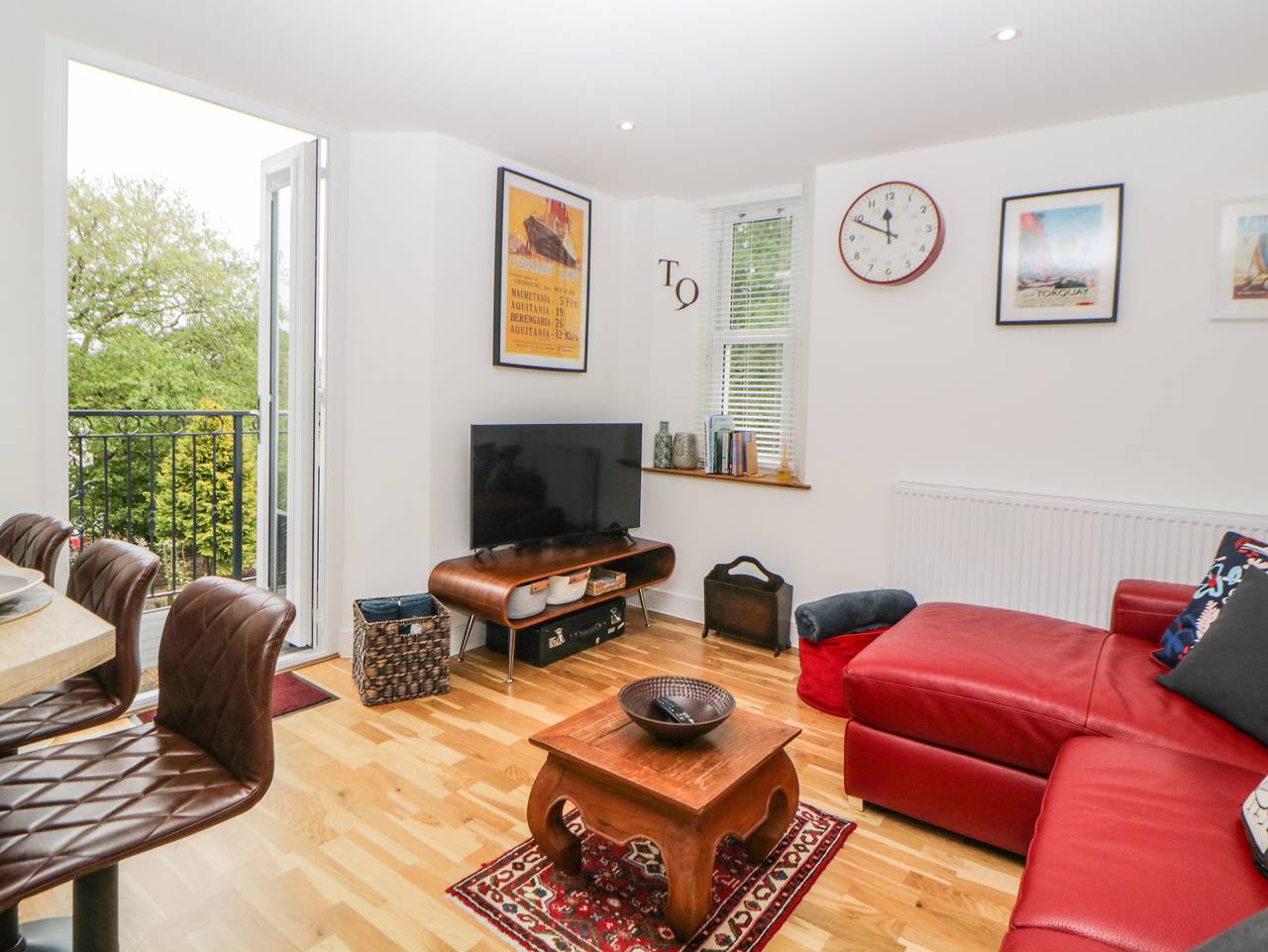 Entire apartment, Apartment 4 10 Somers Court in Paignton, Torbay