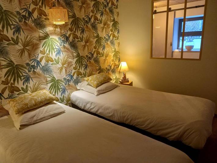 Location de vacances pour 10 personnes, avec vue et jardin, adapté aux familles à Nébouzat - 3