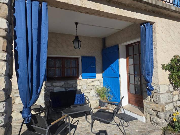 Chambre d’hôte pour 2 personnes, avec vue et jardin