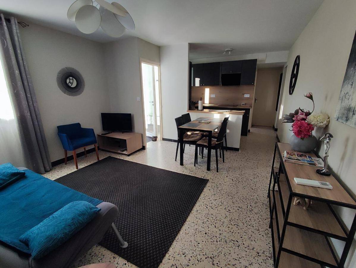 Appartement entier, Two-Bedroom Apartment in Saint-Didier-sous-Aubenas, Ardèche