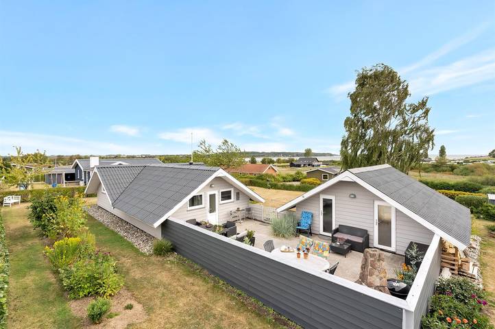 Ferienhaus für 6 Personen, mit Terrasse und Garten in Diernæs