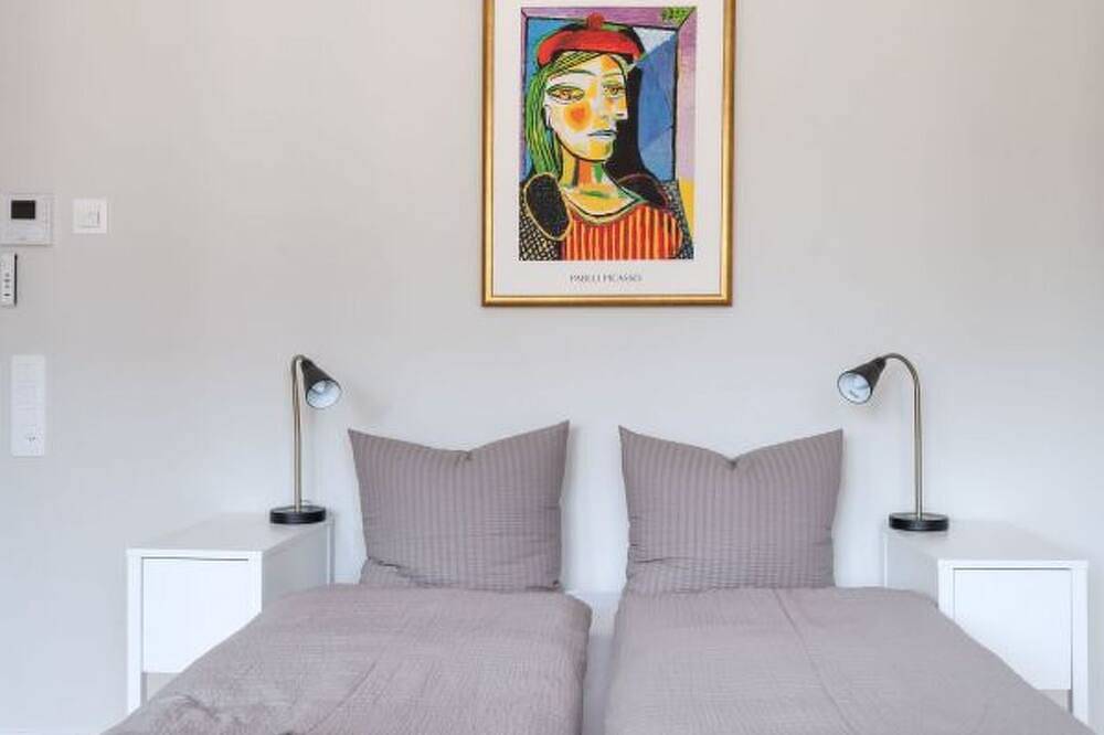Entire apartment, Bs Picasso Ii - Marktplatz Hitrental Apartment in Basel 1 Rüdengasse, Basel