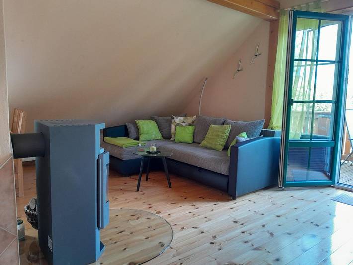 Ferienwohnung für 2 Personen, mit Balkon und Garten