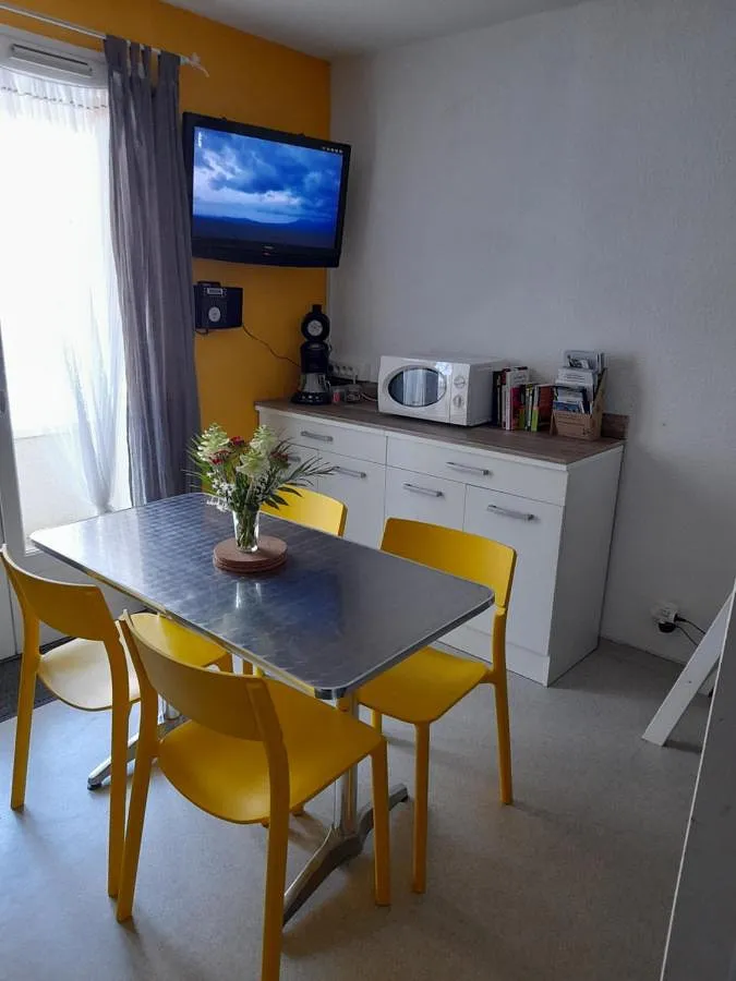Apartamento de vacaciones para 4 personas, con jardín y balcón - 1