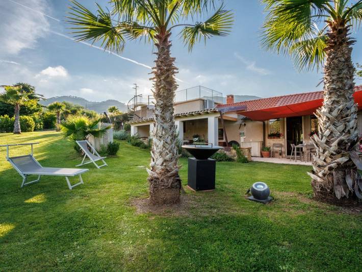 Ferienhaus für 8 Personen, mit Terrasse und Garten auf Elba - 2