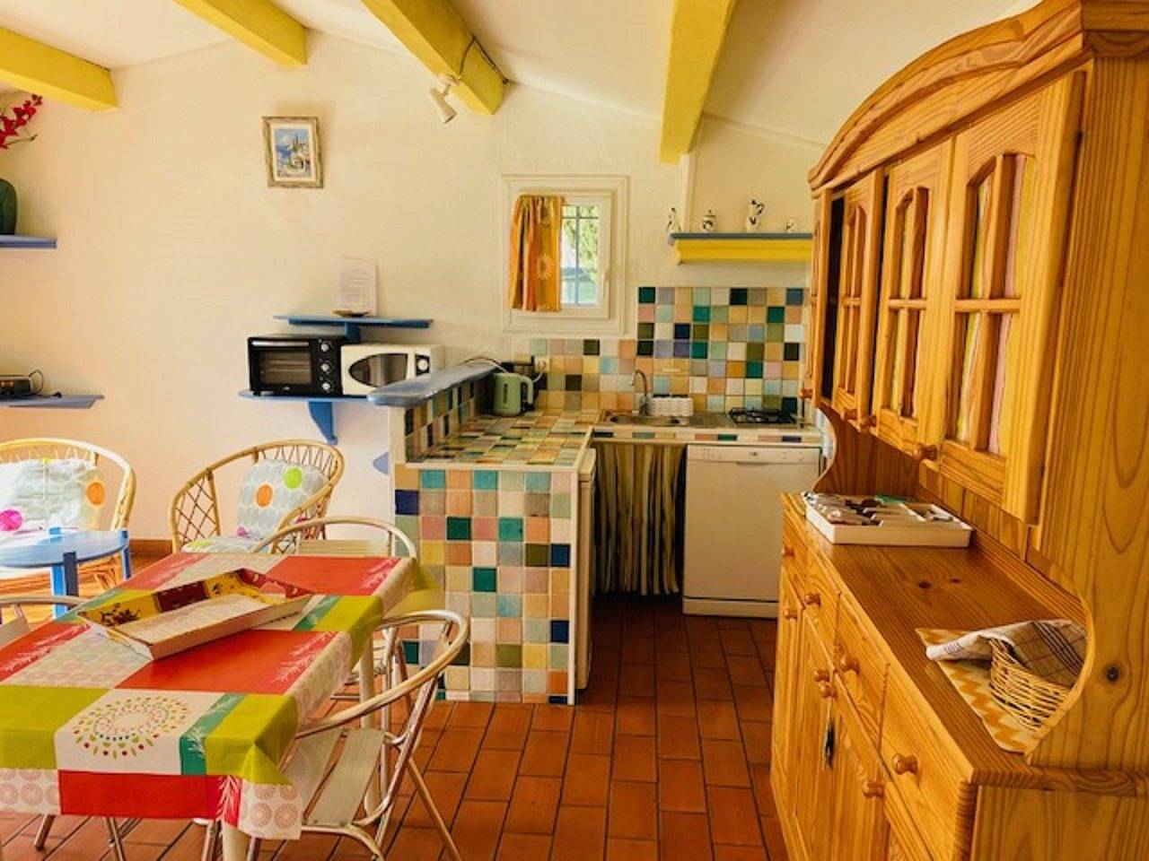 Maison climatisée, animaux, piscine, jardin clôturé, parking in Lorgues, Région de Draguignan
