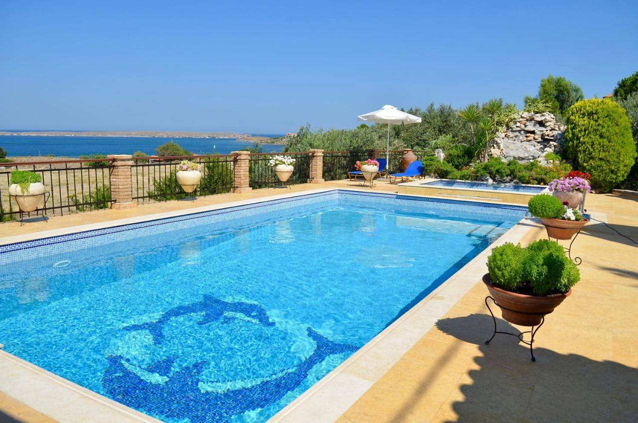 Deluxe Double Room with Balcony and Sea View in North Aegean Islands