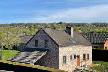 Location de vacances pour 12 personnes, avec jardin à Gesves