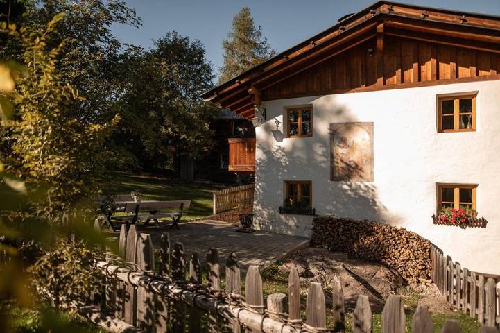 Chalet für 9 Personen, mit Balkon und Terrasse sowie Garten und Sauna in Hafling