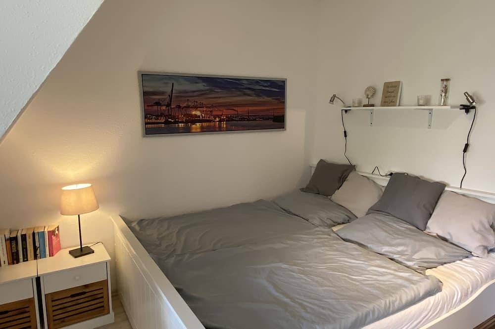 Ganze Wohnung, Gemütliche Ferienwohnung Unter Reetdach in Jork, Altes Land Stade