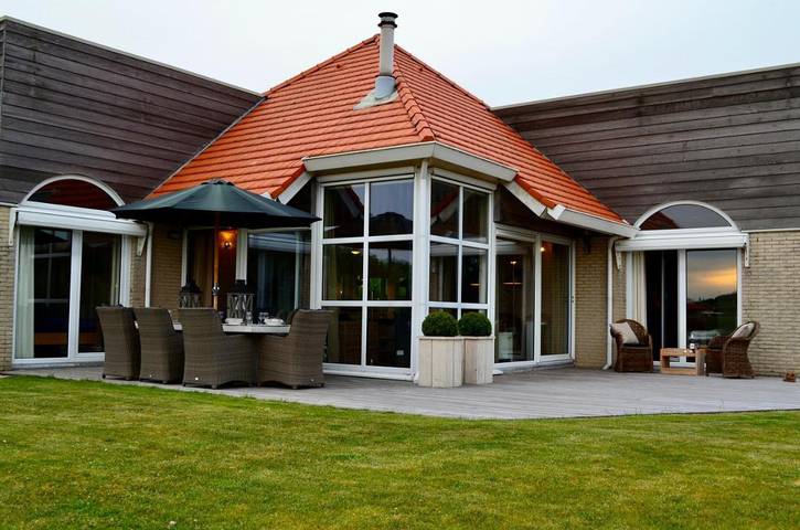 Ferienhaus für 8 Personen, mit Terrasse und Garten sowie Ausblick
