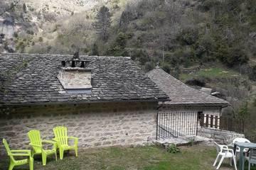 Gîte pour 3 personnes, avec jardin et terrasse, animaux acceptés à Sainte-Enimie
