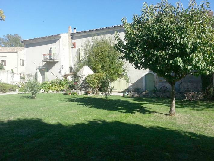 Vacation rental for 4 people, with Balcony and Terrace as well as Yard and Pool in Mane