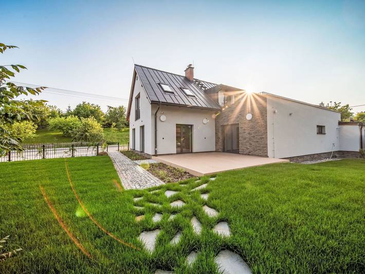 Ferienhaus für 20 Personen, mit Terrasse