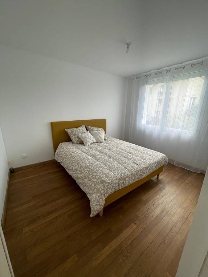 Appartement entier, One-Bedroom Apartment in Arnage, Sarthe