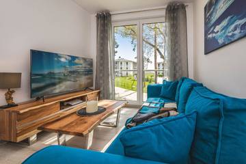 Ferienwohnung für 4 Personen, mit Ausblick und Seeblick sowie Garten und Sauna in Zirchow