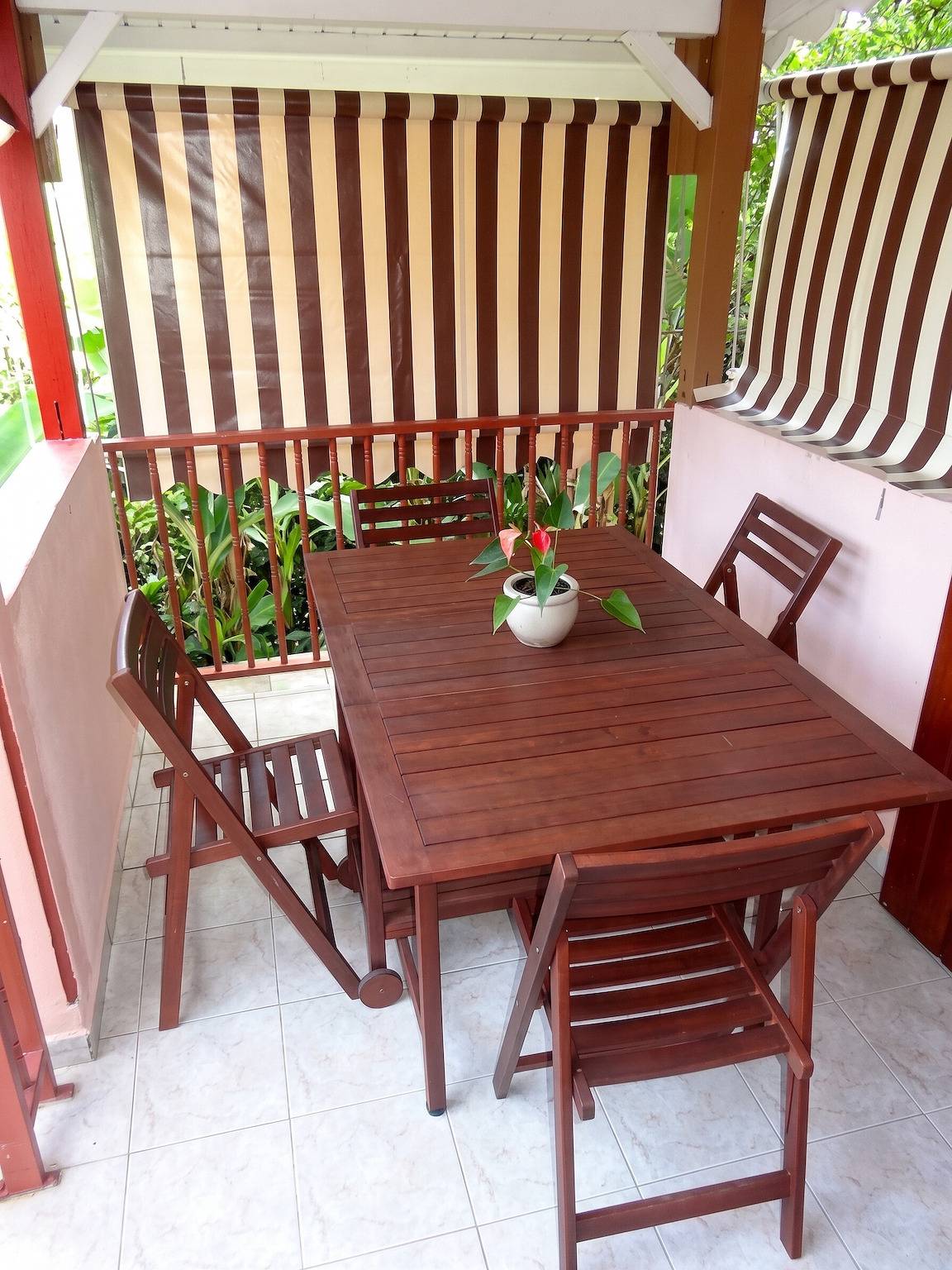 Appartement entier, Appartement charmant près de Mare Gailard, terrasse et jardin in Le Gosier, Guadeloupe