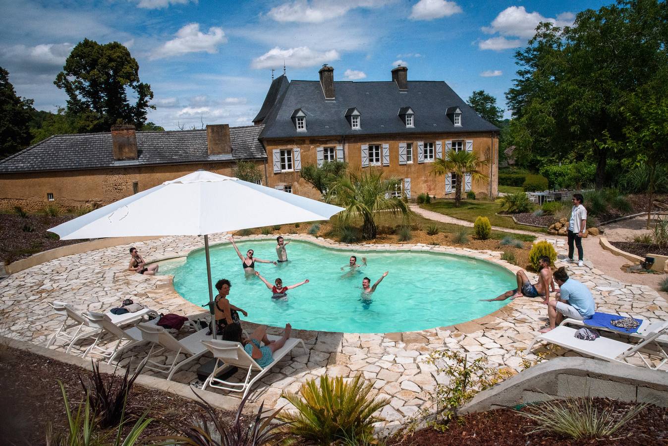 Maison de campagne « Des Salettes » avec piscine privée, terrasse et Wi-Fi in Anoye, Béarn