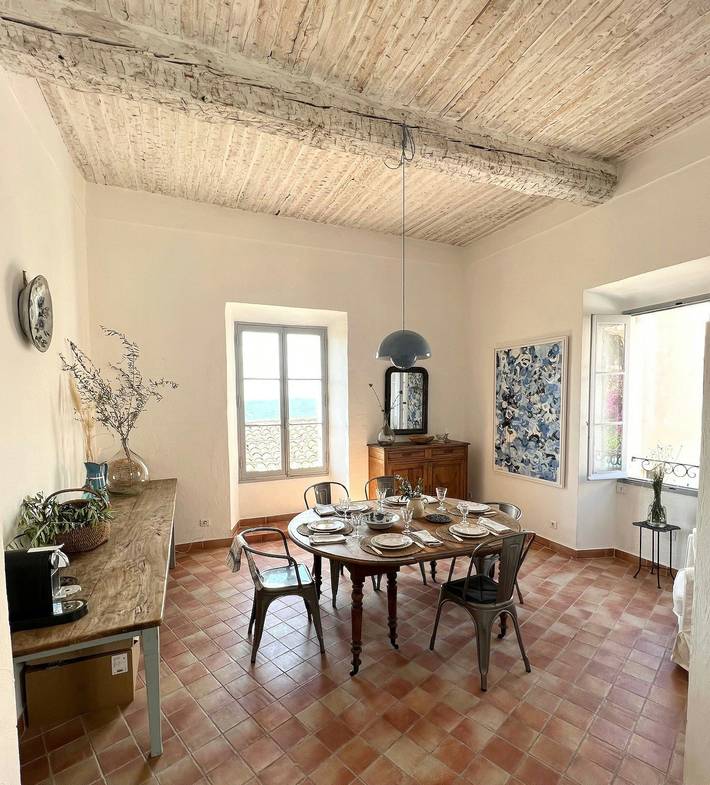 Location de vacances pour 4 personnes, avec terrasse, adapté aux familles à Tourrettes - 3