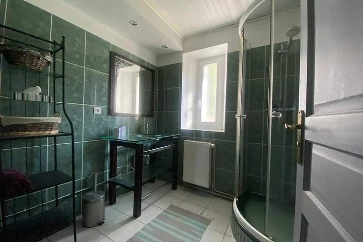 Location de vacances pour 4 personnes, avec jardin à Bannost-Villegagnon - 4