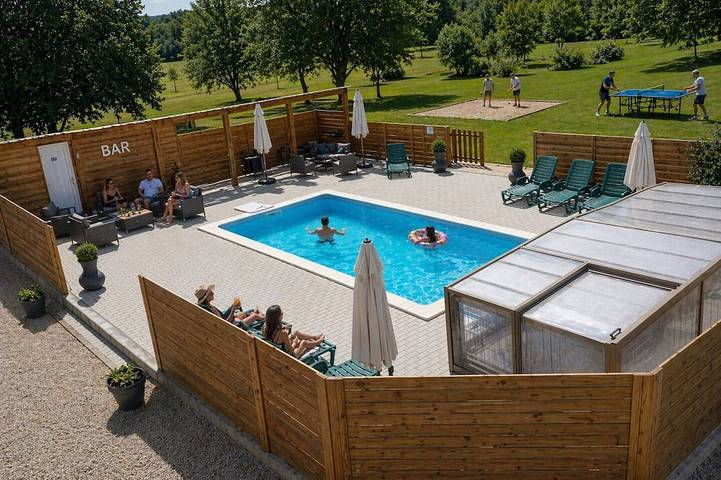 Ferienhaus für 4 Personen, mit Garten und Pool, mit Haustier - 1