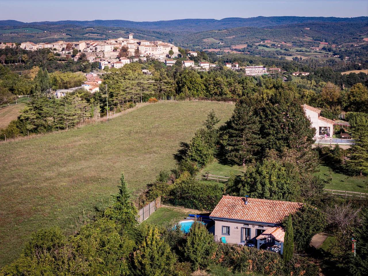 L'Oustal Chantant, Spa, Piscine et Animaux in Castelnau-de-Montmiral, Région d'Albi