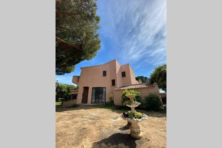 Location de vacances pour 11 personnes, avec vue et jardin dans Plage du Péro - 3