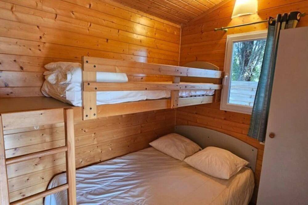 Chalet 3 étoiles - Piscine - ccbfcgc in Saint-Laurent-du-Verdon, Verdon Regional Natural Park