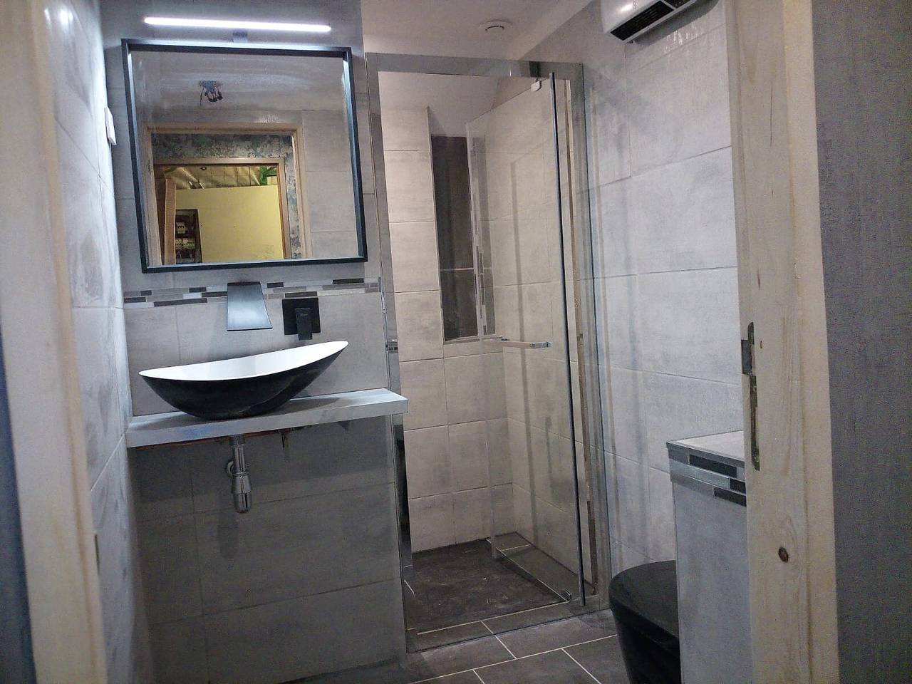 Chambre d'hôtes 'La Chambre De L'Obiou 1' avec vue sur le lac, jardin commun et Wi-Fi in Les Côtes-de-Corps, Parc national des Écrins