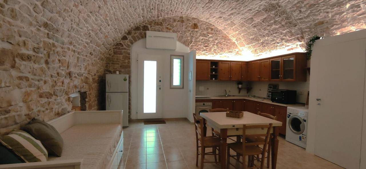 Appartamento intero, One-Bedroom Apartment in Molfetta, Provincia di Bari