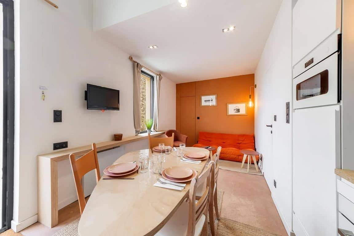 Le Lanwezou - Petite maison - 2 à 4 personnes in Saint-Benoît-des-Ondes, Baie du Mont-Saint-Michel
