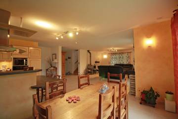 Maison De Vacances pour 8 Personnes dans Arnac-la-Poste, Région de Bellac, Photo 4