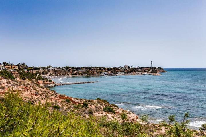 Location de vacances pour 4 personnes, avec terrasse et jardin dans Playa Flamenca - 4