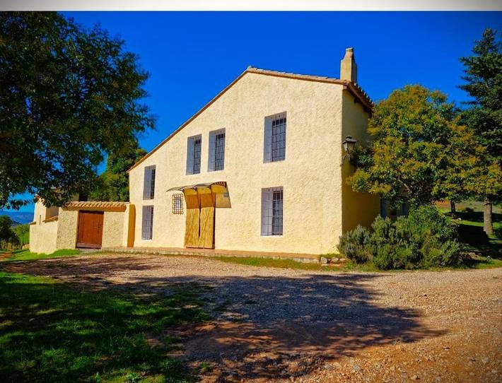 Casa rural para 10 personas, con vistas además de piscina y jardín en Albentosa