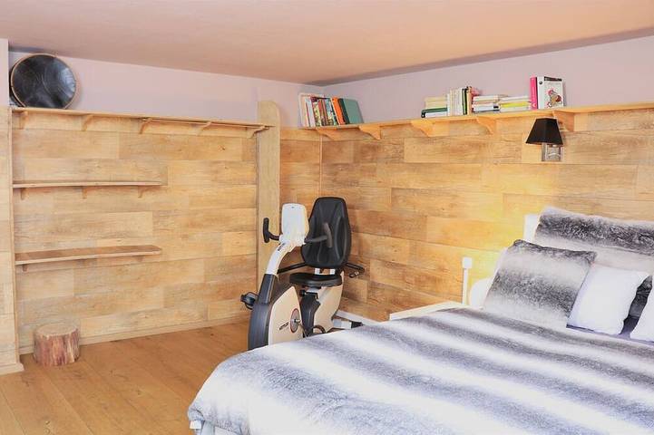 Ganze Wohnung, 5* Chalet Ambiente mit großem Garten | 15 min München City | 10 min Oktoberfest in München, Landkreis München