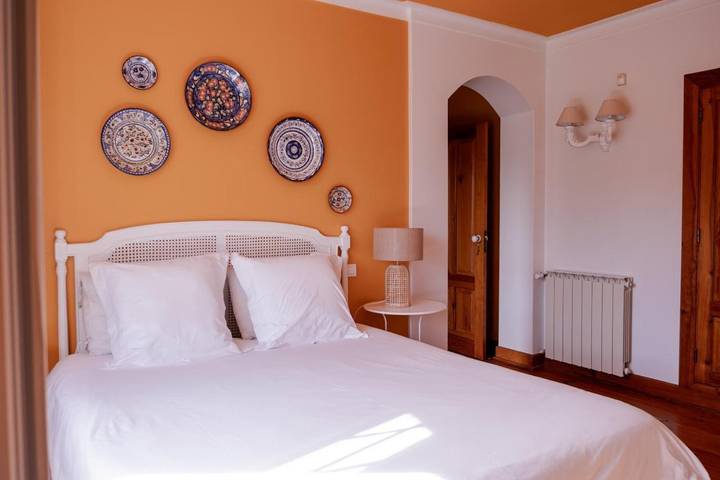 Chambre d’hôte pour 15 personnes, avec jardin ainsi que terrasse et piscine, animaux acceptés au Portugal - 4